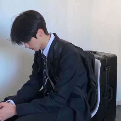 高清好看的个性流行帅哥图片头像