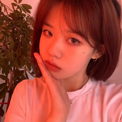 高清好看的朱砂痣女头图片,女生头像图片