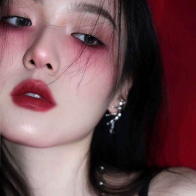 高清好看的朱砂痣女头图片,女生头像图片