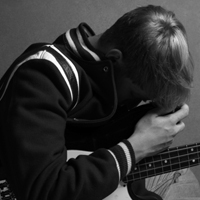 黑白头像男冷酷孤独图片