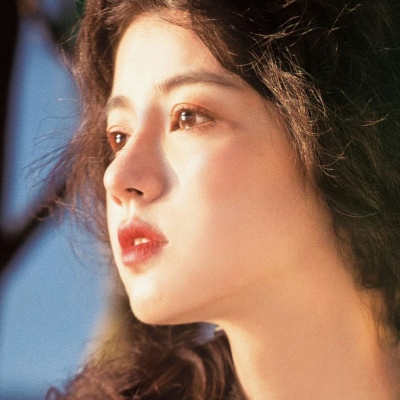 高清少女心满满的唯美森系复古女生头像图片