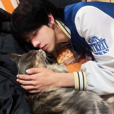 高清低调高冷的男头图片,男生头像图片