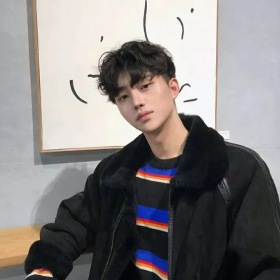 高清超帅而不会重复的男生头像图片