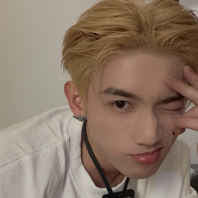 高清好看的阳光帅气干净清新男头图片,男生头像图片