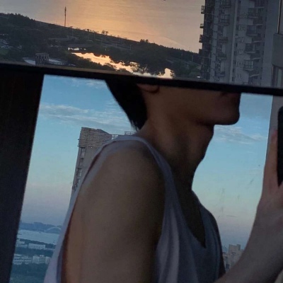 高清成熟帅哥头像图片真人自拍