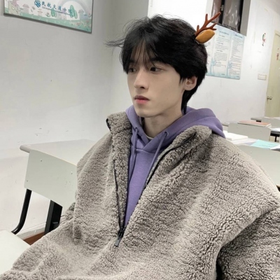 高清好看稀有的现实男头图片