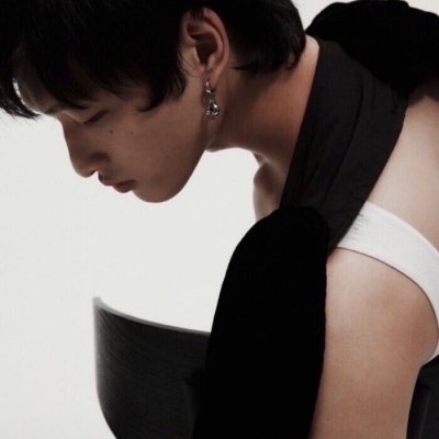 高清好看稀有的现实男头图片