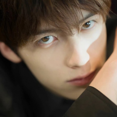 高清好看的优质男头干净ins文艺图片,男生头像图片