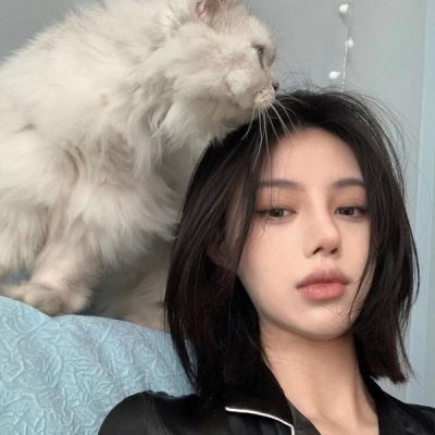 高清超拽霸气的冷门头像御姐图片