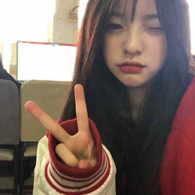 高清超级奈斯的女头图片