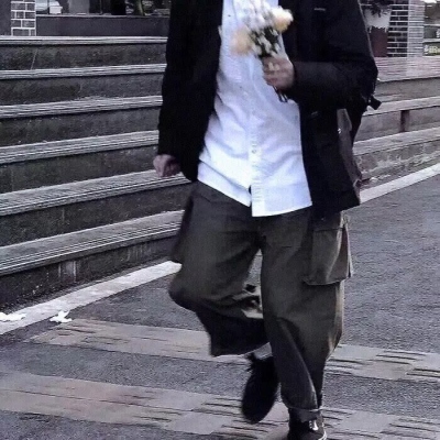 高清情头情侣单人一人一张不明显图片