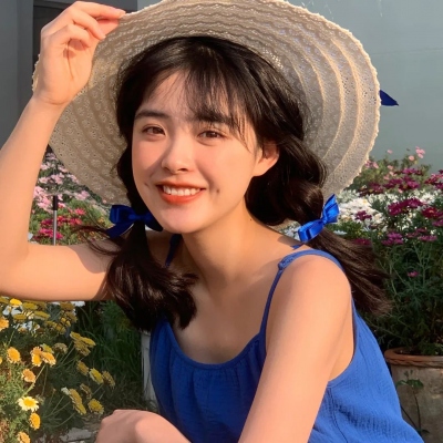 2021清纯夏日女生空间唯美头像