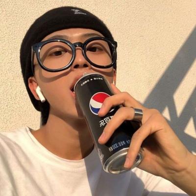 个性超a的男生头像真人