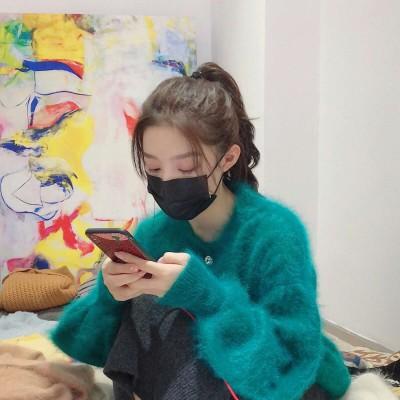 女生头像真实人物图片可爱短发有点卖萌的