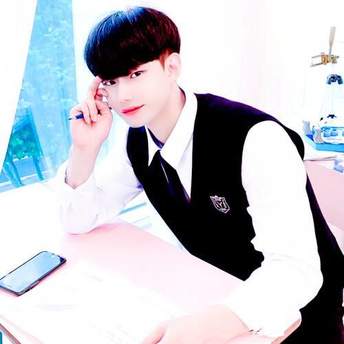 qq情侣头像阳光真人