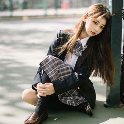 小清新校园女生头像