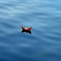 清新纸船图片唯美头像