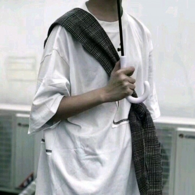 帅气的4k超高清头像男生图片