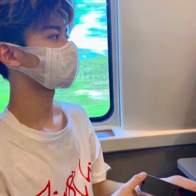 高清好看的帅气男生头像学生党图片