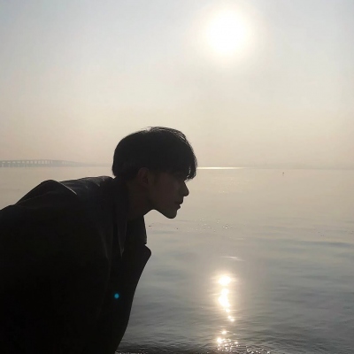 帅气的优质男头像高清无水印图片,男生头像图片