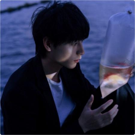 2021头像成熟一点的男生图片