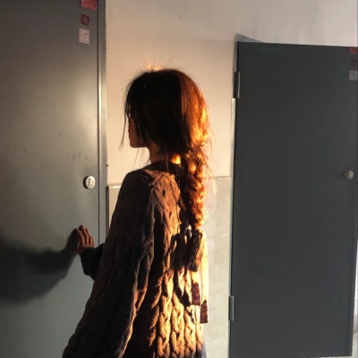 高清真人图片背影女生头像