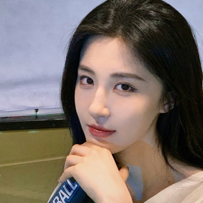 高清好看的高颜值清纯漂亮美女头像图片