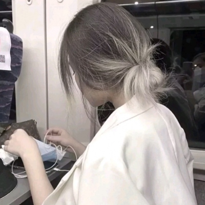 高清好看惊艳世俗的女生头像图片