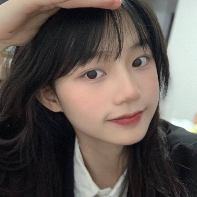 高清好看的时尚头像女可爱图片