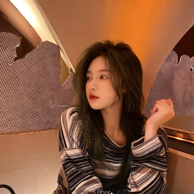 高清好看的网图小众女生高级头像