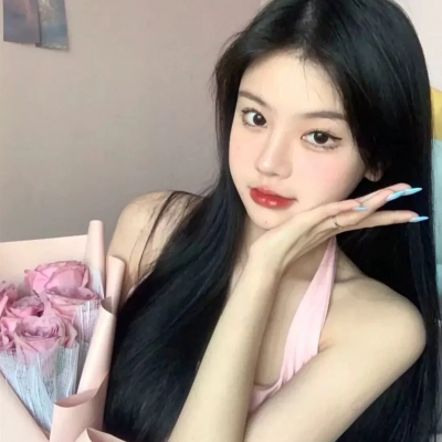 适合20岁女孩用的女生头像图片