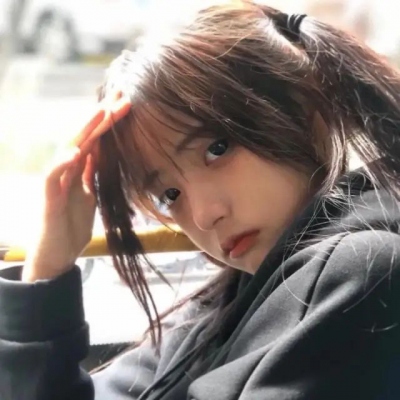 漂亮的1080p超清女生头像图片