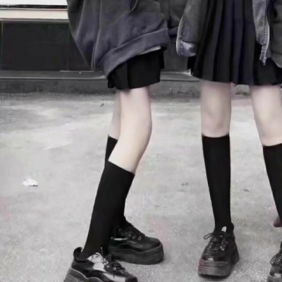 高清不露脸的真人女生头像腿控部位图片