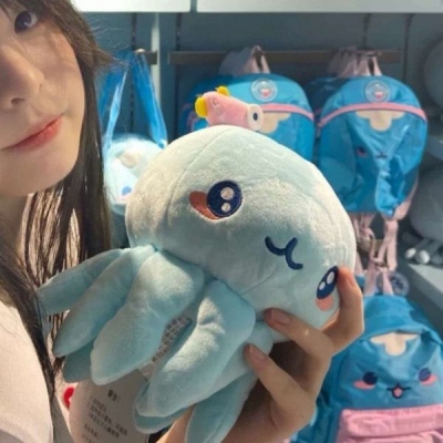 高清好玩女生家庭地位高的情头图片