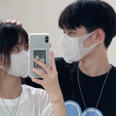 很可爱的学生党的真人情侣头像2021
