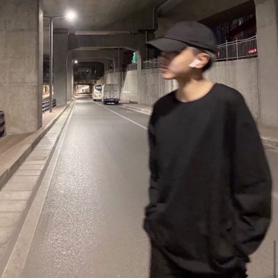 超霸气的炫酷男生空间头像真人
