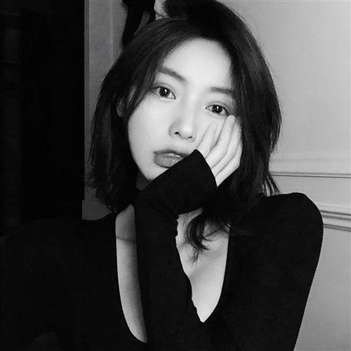 黑白霸气侧脸美女头像