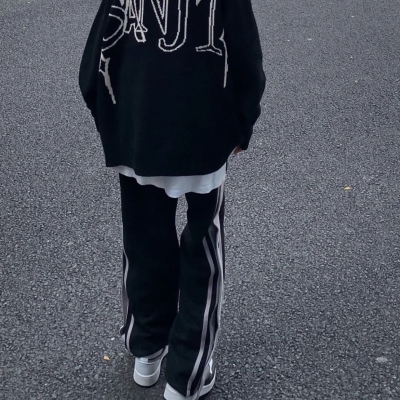 高清超酷的男生头像无头下半身图片