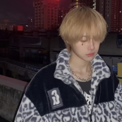 头像真人版男生高冷高清帅气的真人版男生头像高冷酷图片