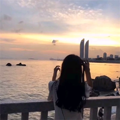 女生唯美夕阳西下背影头像图片