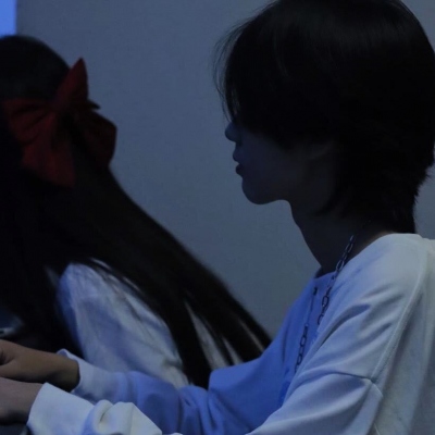 意境不露脸的双人幸福情侣头像