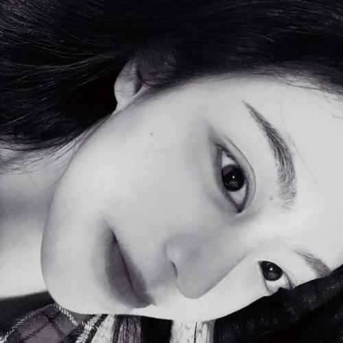 好看女生头像霸气黑白