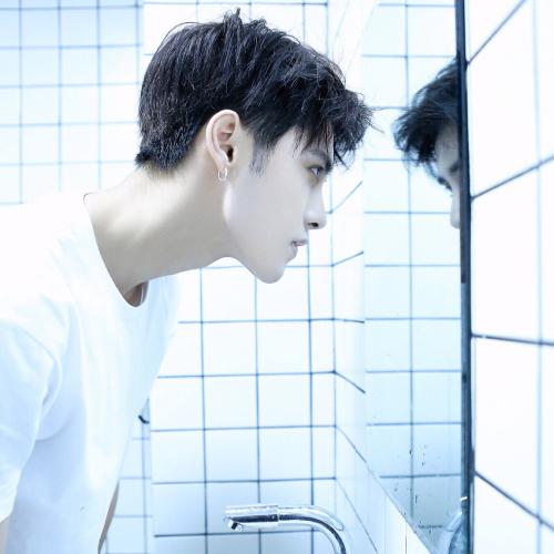 小温暖小思念最流行的情侣头像单人真人一人一半