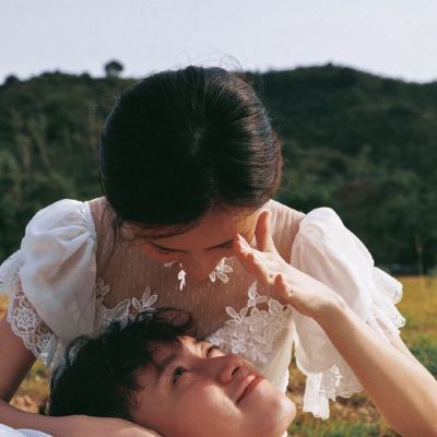 一男一女甜美情侣头像图片