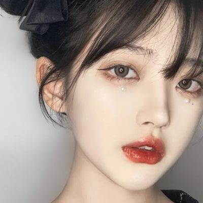 非主流真人女生伤感头像