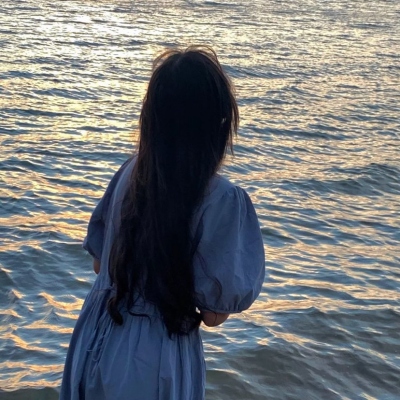 优雅清新好看女生头像