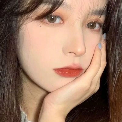 清爽夏日美女头像图片
