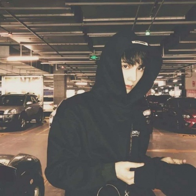 帅气冷酷真人男生图片