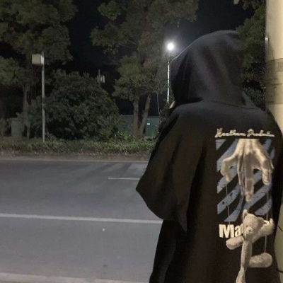 帅气男生高冷头像图片