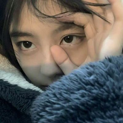 超清高冷型美女头像图片